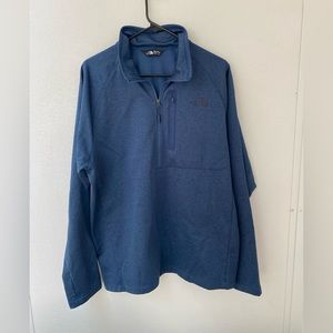 Men’s Northface 1/4 zip sweatshirt. Size: XL, Color: Blue
